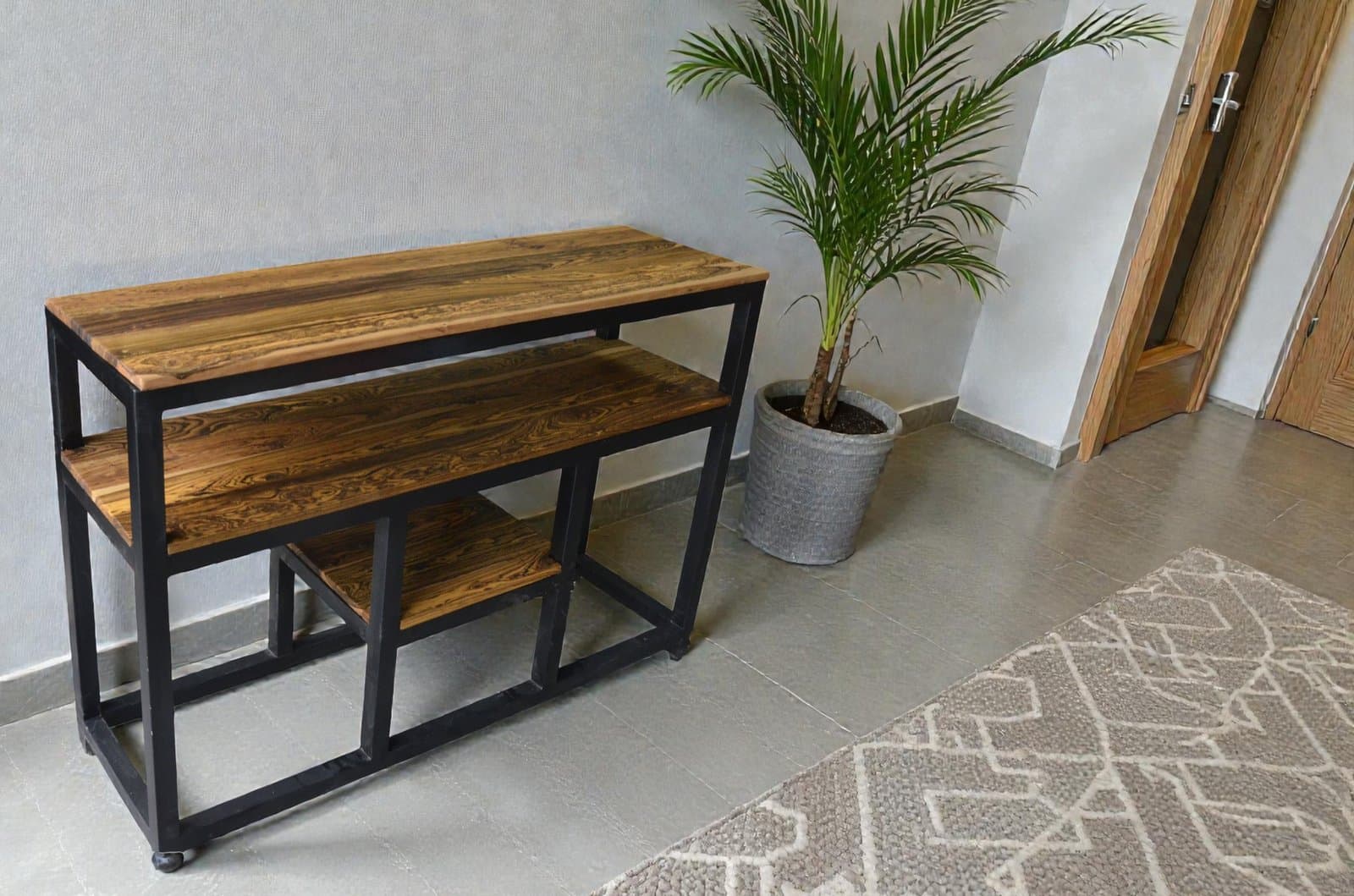 Consola de bocote y acero